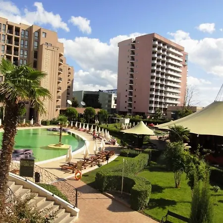 Royal Beach Apart Oliwia דירה *